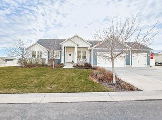 2098 E Elkhorn Rd, Eagle Mountain, UT 84005