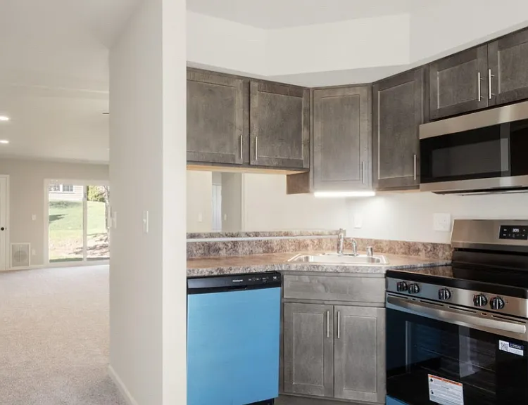 863 W Puetz Rd — Photo 14