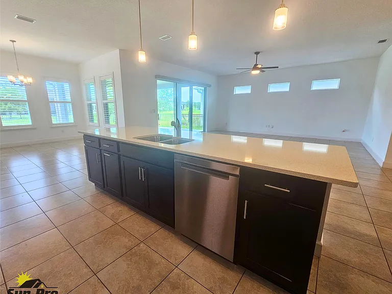 6235 W Fallsgrove Ln — Photo 10