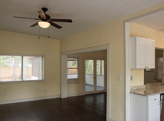 3rd image of 2424 Summerlin Ave