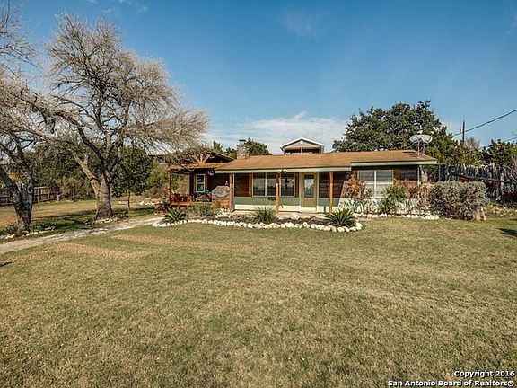2nd image of 1579 Westside Cir