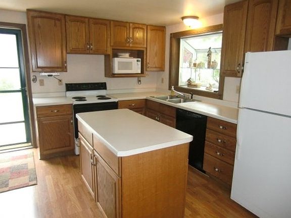 4th image of 1731 Lenard St