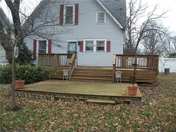 4th image of 112 N Leland St