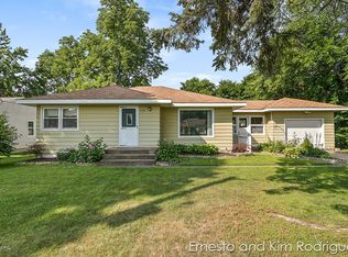 3364 Evert St NW, Grand Rapids, MI 49534