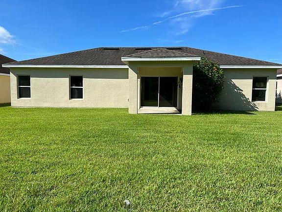 4th image of 3838 Gulf Shore Cir