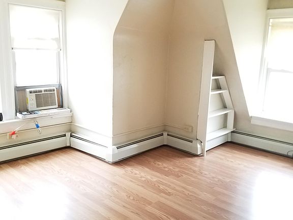 2nd image of 1016 W Market St #3