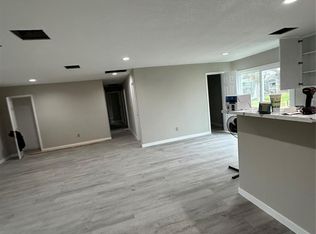 109 Honeysuckle Dr, Baytown, TX 77520