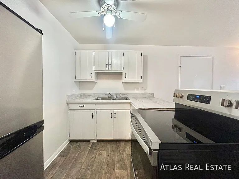 132 W Ida Ave — Photo 28