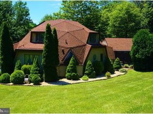 690 Passer Rd, Coopersburg, PA 18036