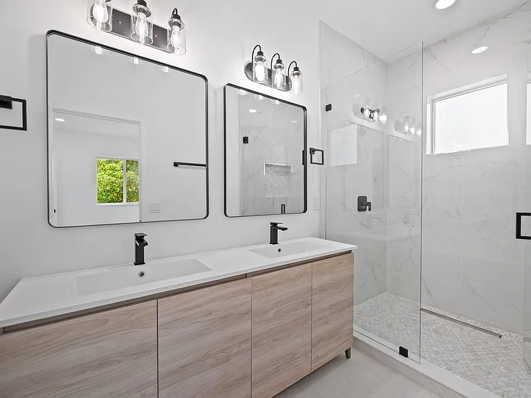 1355 NW 42nd St #1355 — Photo 15