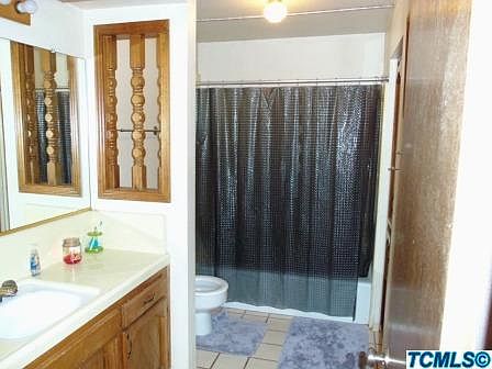 5th image of 2201 E Vassar Drive