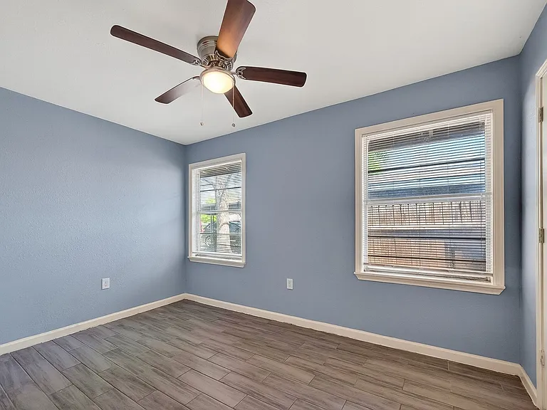 6022 Lyndhurst Dr — Photo 15
