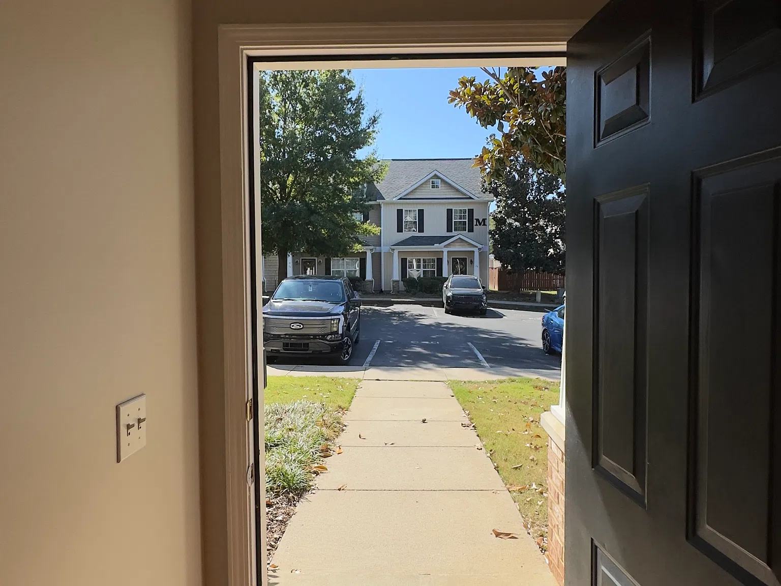 2 bed, 2.5 bath, 1496 sqft, $1,650 — Photo 3