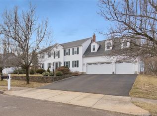 53 Apple Ln, Middletown, CT 06457