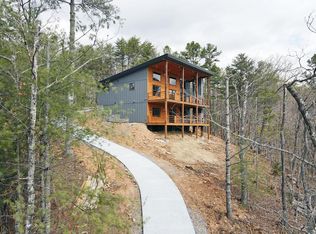 391 Crabapple Ln, Mineral Bluff, GA 30559