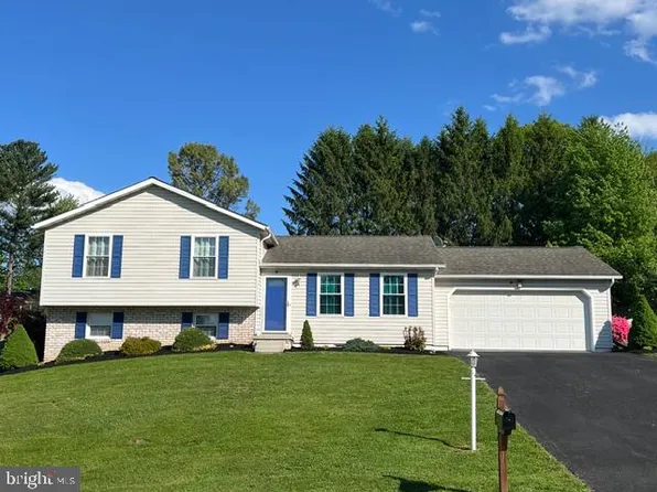 2813 Brougham Ct, Manchester, MD 21102