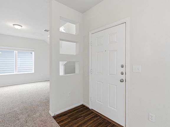 5th image of 141 Everglades Dr