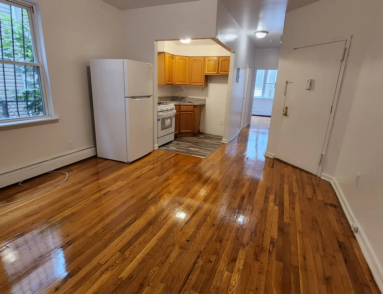 2 bed, 680 sqft, $1,850 — Photo 3