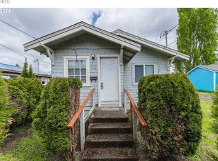 1066 S 8th St, Coos Bay, OR