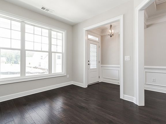 3rd image of 3758 Cresswind Pkwy SW