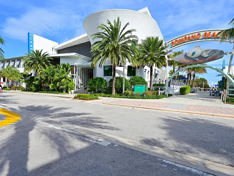 531 N Ocean Blvd #1210 — Photo 31