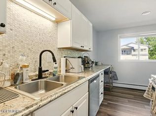 2510 Abbey Ln APT 3, Anchorage, AK 99517