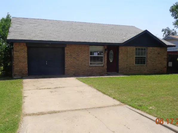 115 Elk Dr, Cache, OK 73527