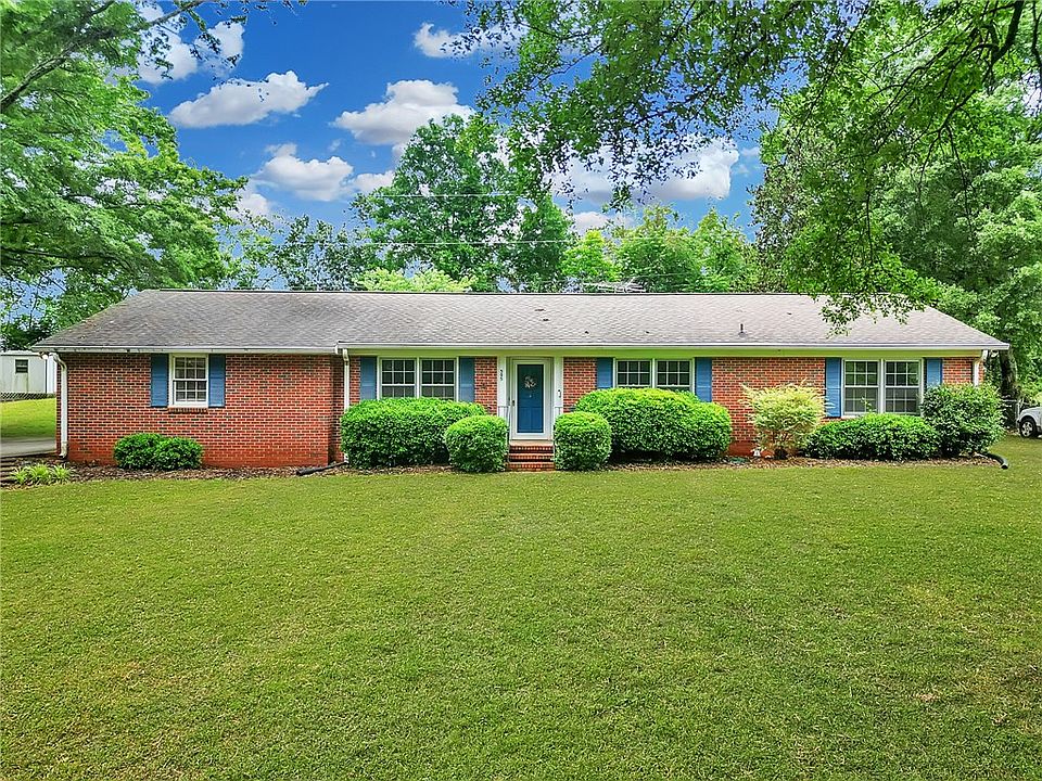 1st image of 505 Greenview Dr