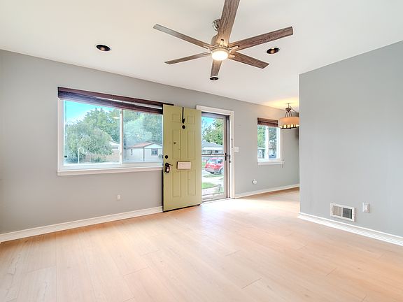 3rd image of 29066 Edward Ave
