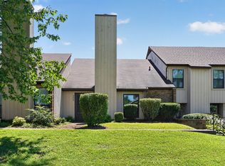 906 Old Fountain Pl, Hermitage, TN 37076