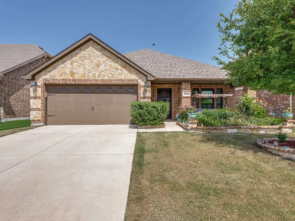 2920 Brazos Dr