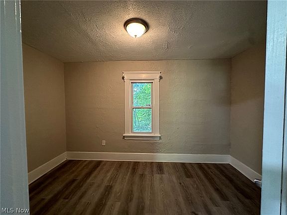 2nd image of 493 Bacon Ave