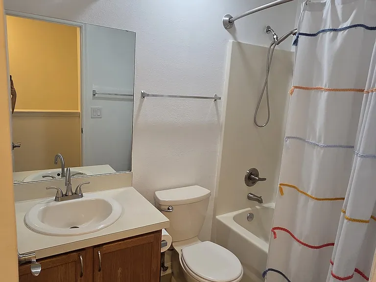 2nd bathroom 2nd floor