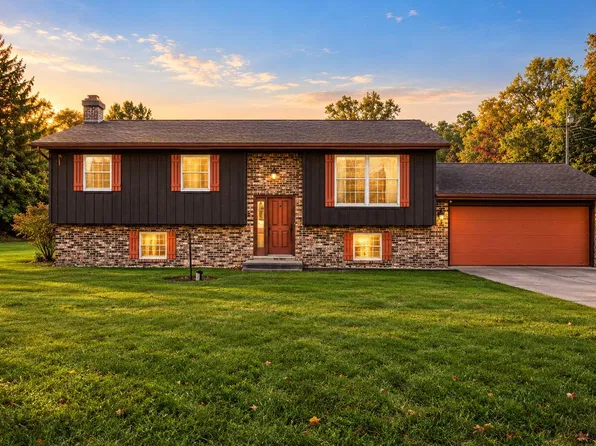 354 E 1300 N, Chesterton, IN 46304