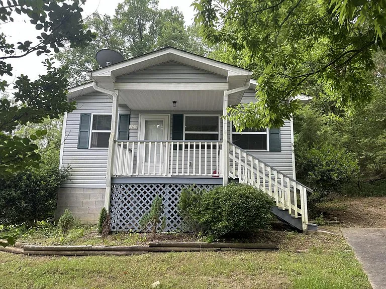 103 Juniper Pl — Photo 1