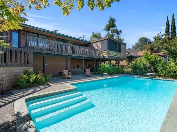 3701 N Lakeshore Blvd, Loomis, CA 95650