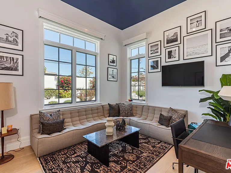 6671 Dume Dr — Photo 31
