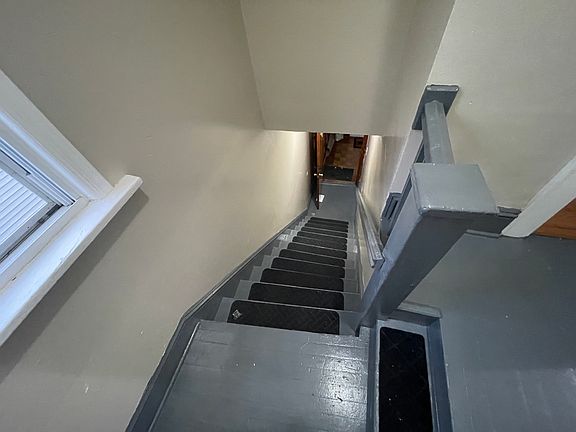 2nd image of 123 Liberty Ave #2