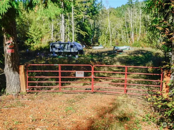 190 N Standstill Drive N, Hoodsport, WA 98548