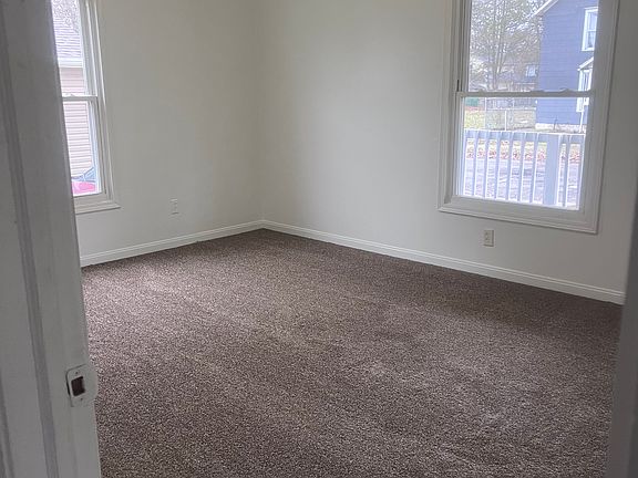 4th image of 56 17th St NW