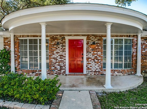 3rd image of 6707 Farrow Pl