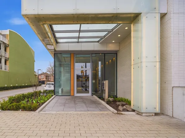 2220 Kingsway #507, Vancouver, BC V5N 0G4