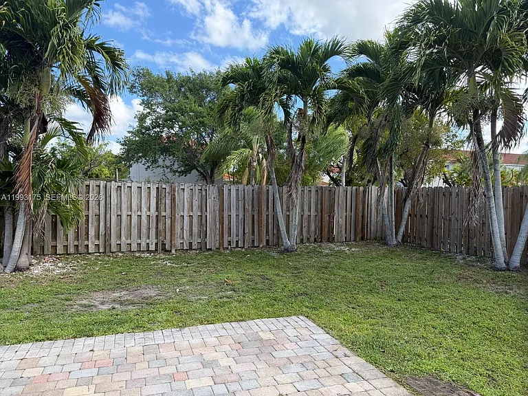 12695 SW 144th Ter — Photo 20