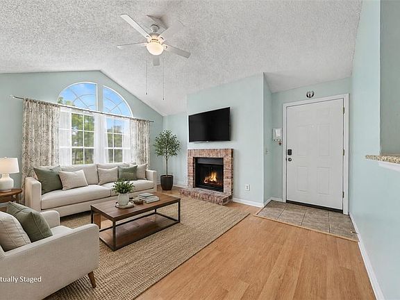 4th image of 945 BAKEWELL COURT #205