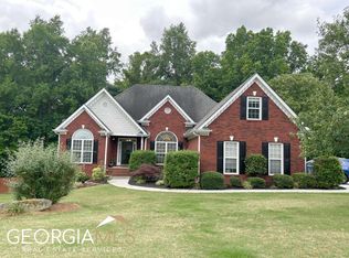 2501 River Run Dr, Dacula, GA 30019