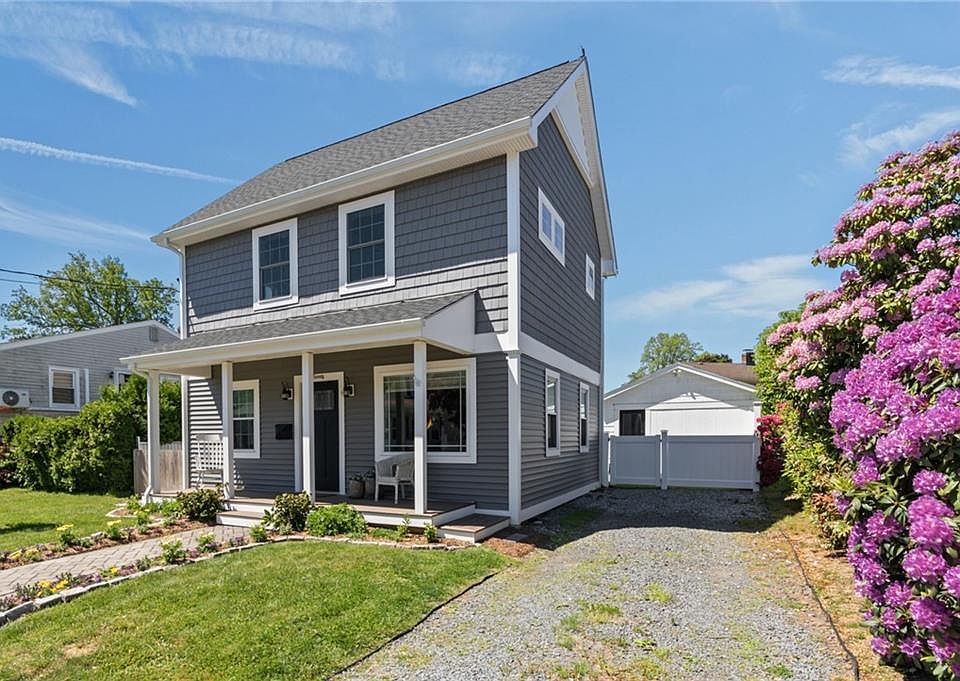 1st image of 20 Mumford Ave