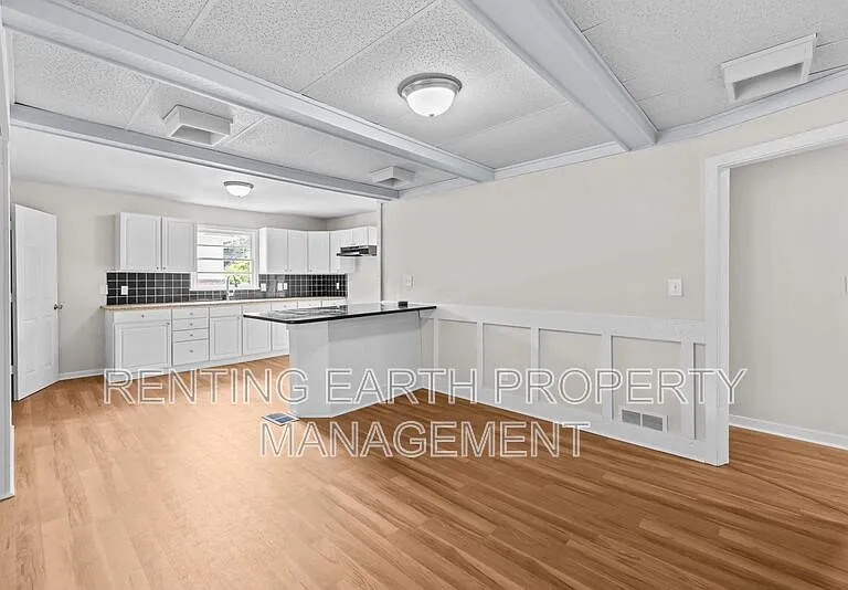1129 Camellia Rd — Photo 12