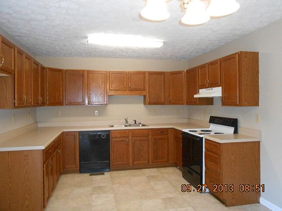3rd image of 3300 Southmeade Dr