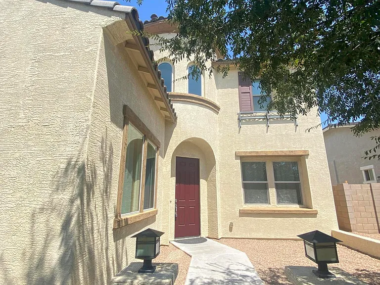 22868 E Desert Hills Dr — Photo 2