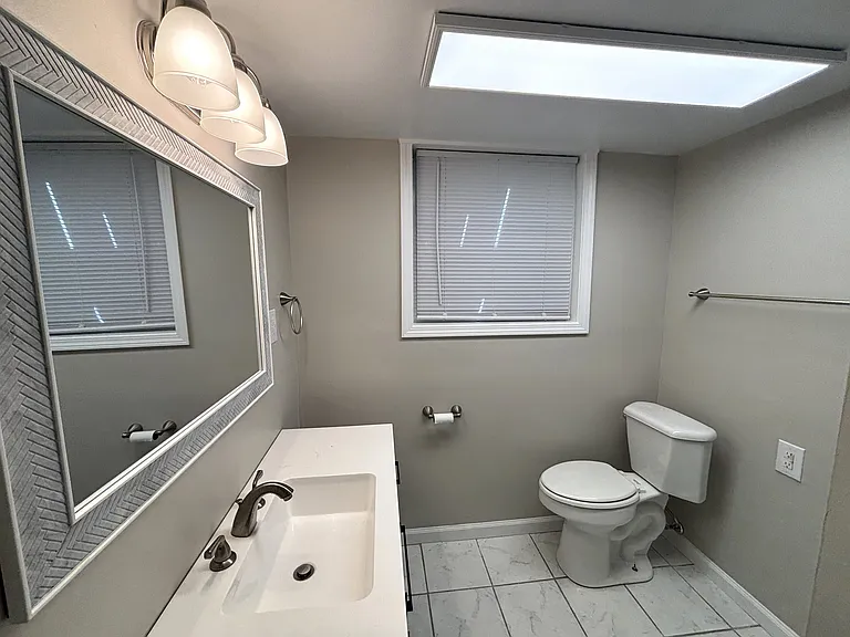 108 White St — Photo 28